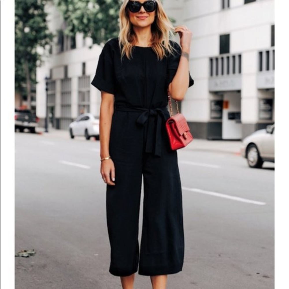 Everlane Japanese goweave shortsleeve jump suit
